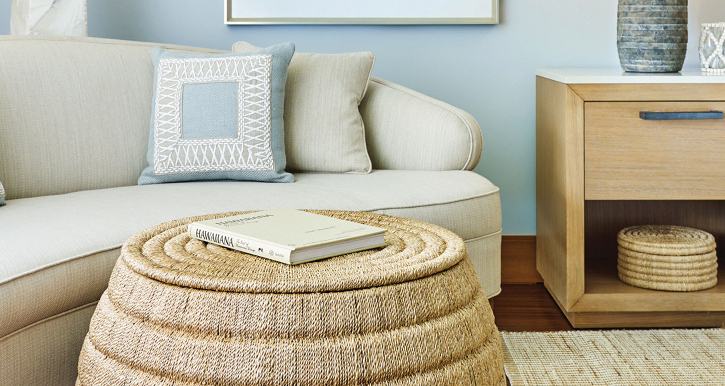 Kaiholo living room details - Luxury Oceanfront Homes in Hawaii for sale