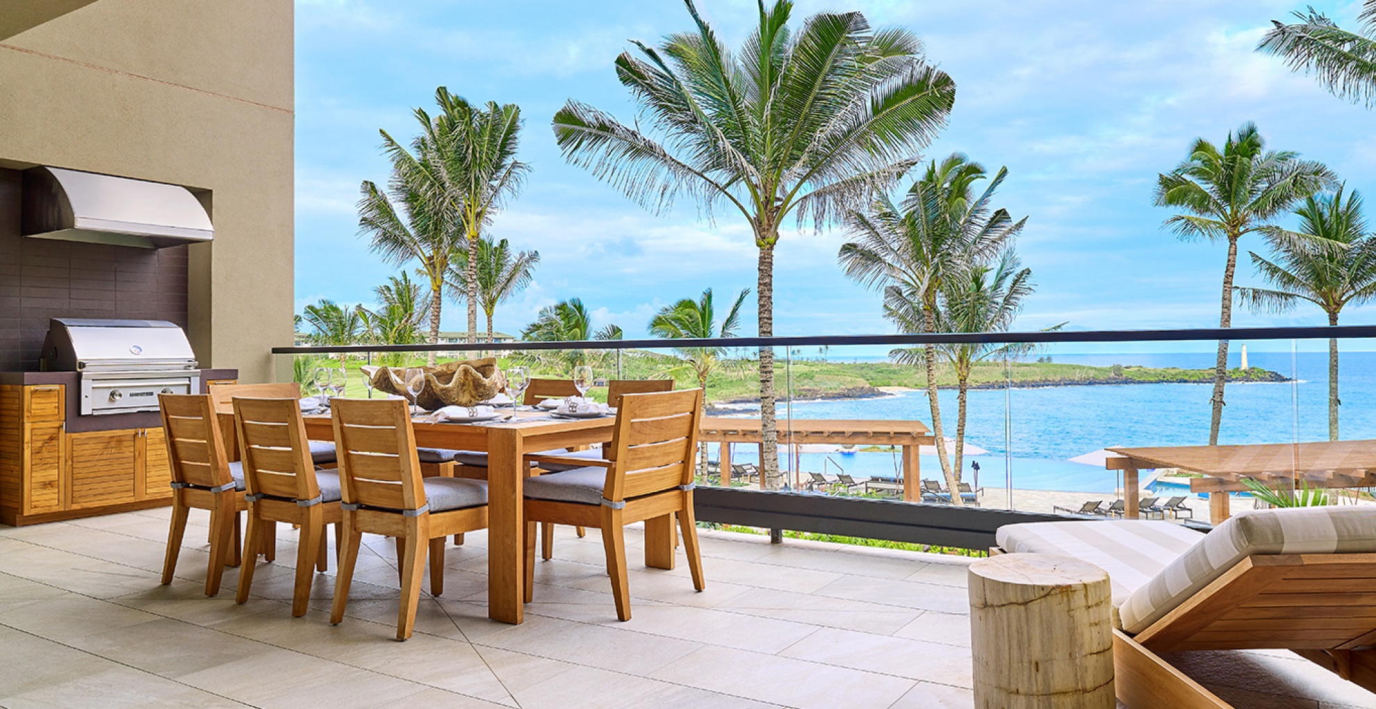 Kaiholo lanai - Luxury Oceanfront Homes in Hawaii for sale